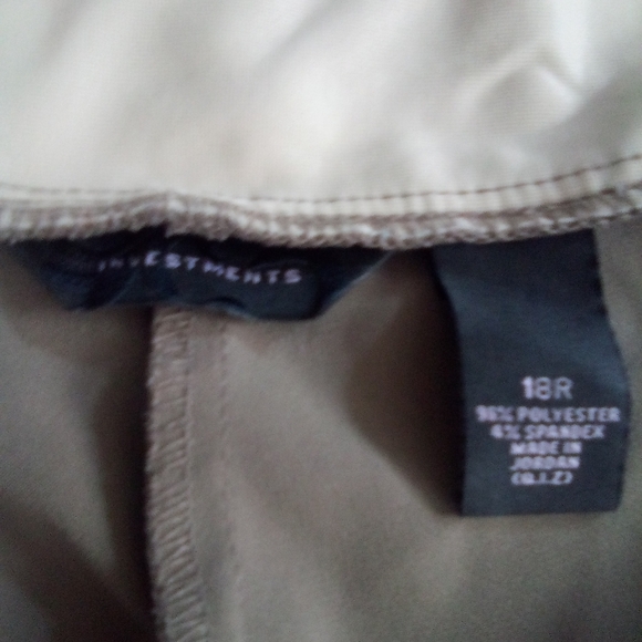Investments 18R khakis - Picture 3 of 3